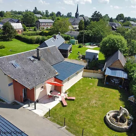 Maison De Charme à Monnai, Animaux Acceptés, Jardin Et Terrasse - Fr-1-497-214