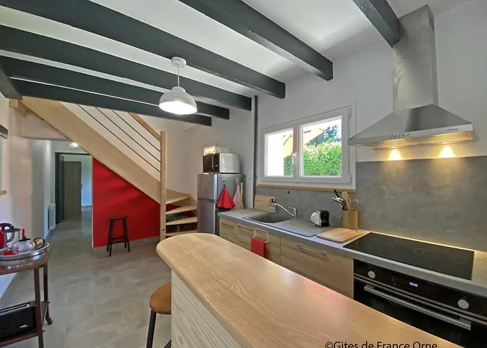 Maison De Charme A Monnai, Animaux Acceptes, Jardin Et Terrasse - Fr-1-497-214 Nyaraló *